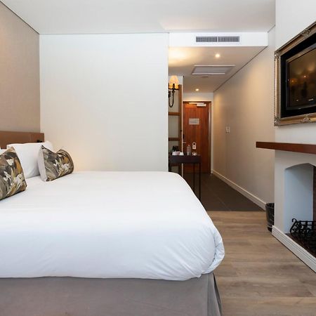 Anew Hotel Hilton Pietermaritzburg Exterior photo