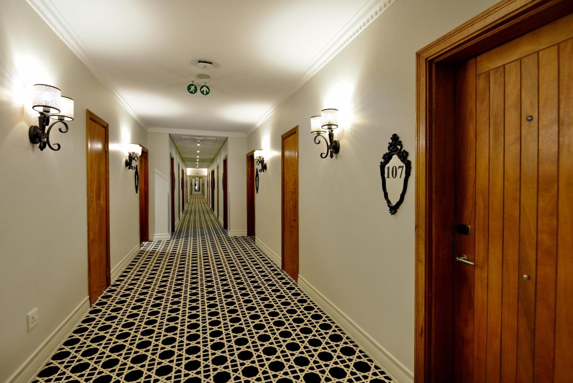 Anew Hotel Hilton Pietermaritzburg Exterior photo